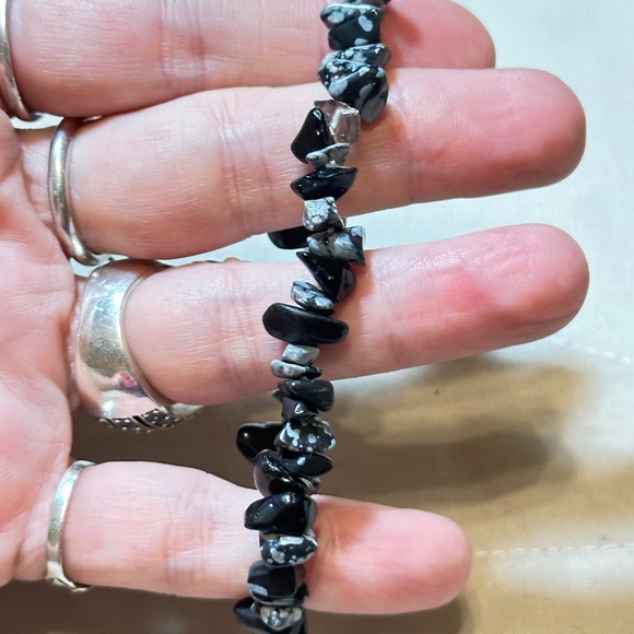 Snowflake Obsidian genuine Stone chips, stretchy bracelet. Various stone sizes. - Picture 9 of 14